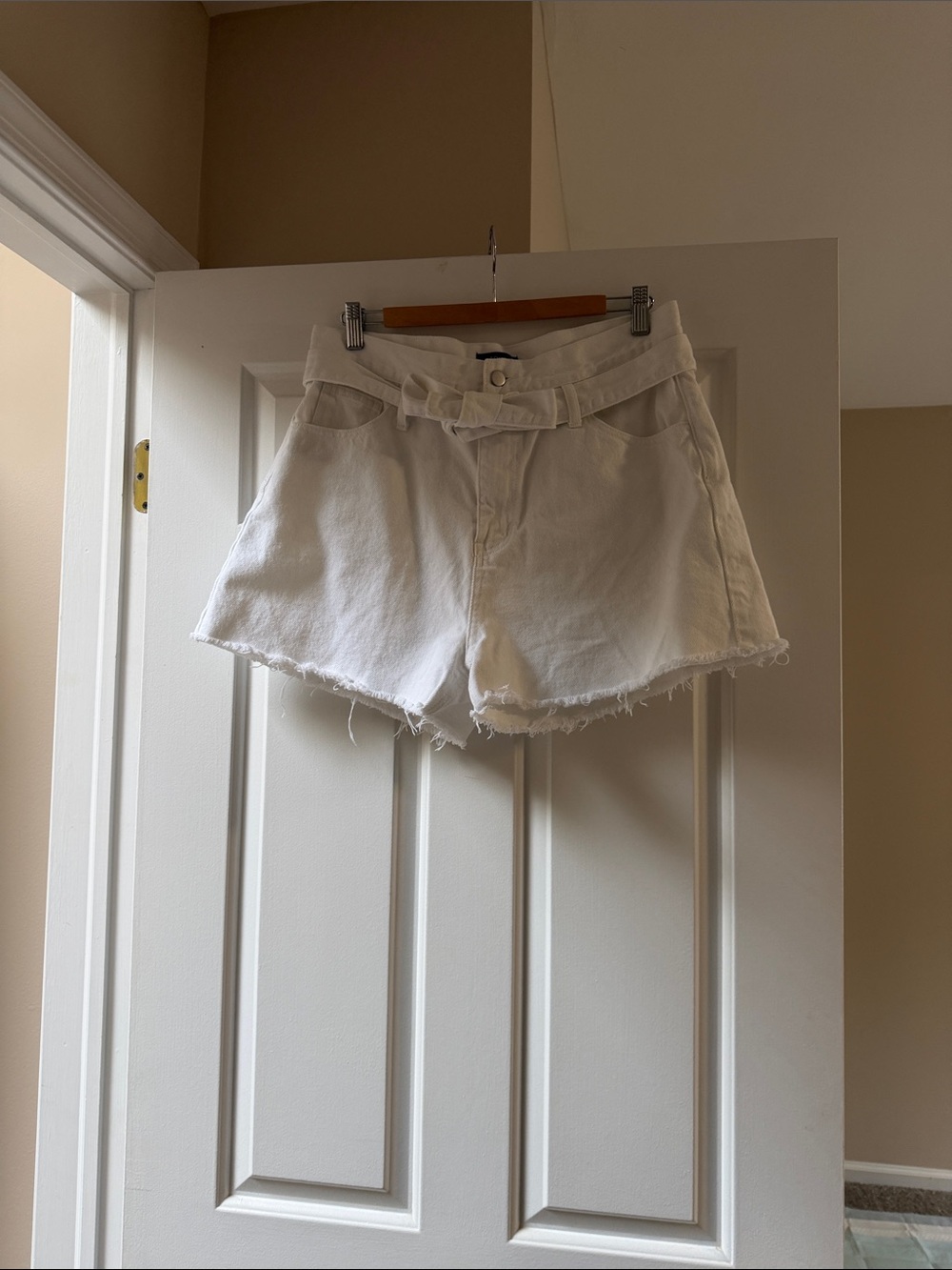 Aqua White High-Rise Denim Shorts with Belt